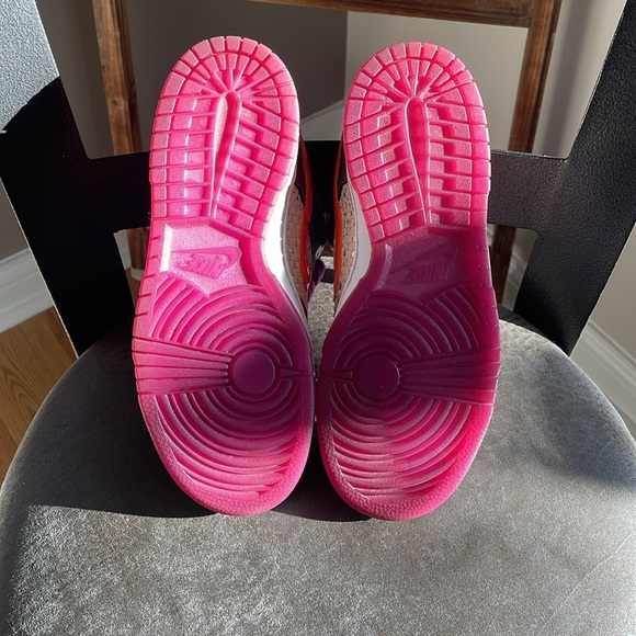 2011 Nike Dunk Low 6 Women's
Purple Orange Vintage 
Rare Excellent cond!!! - Picture 3 of 9